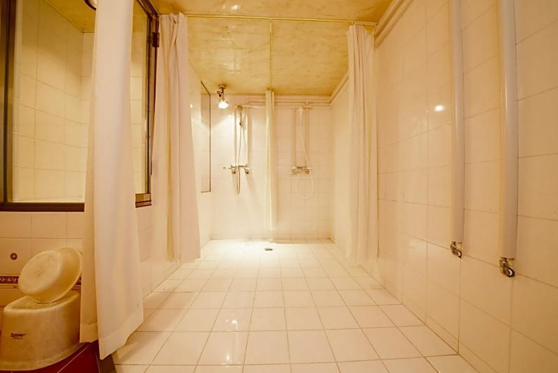 Hotel Candy Hall (Adults Only) Osaka Buitenkant foto