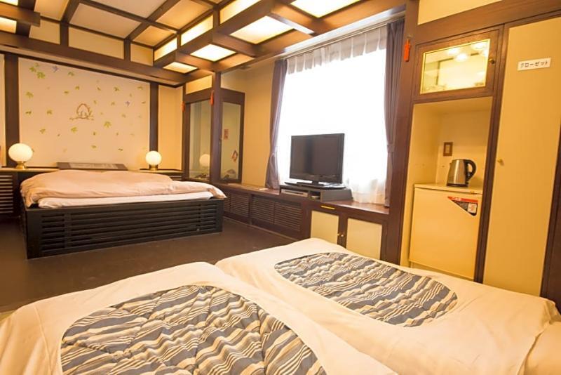 Hotel Candy Hall (Adults Only) Osaka Buitenkant foto